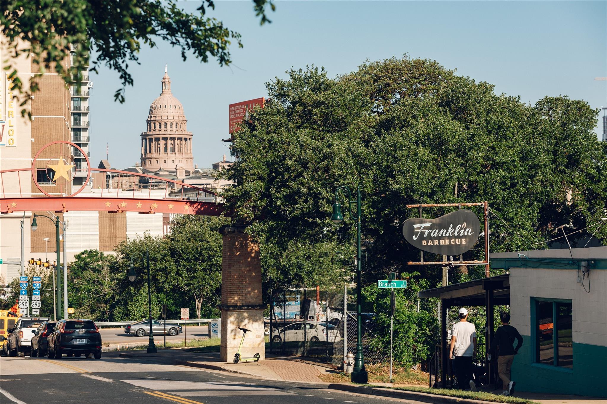 2500 Rosewood Ave # 103, Austin, TX 78702