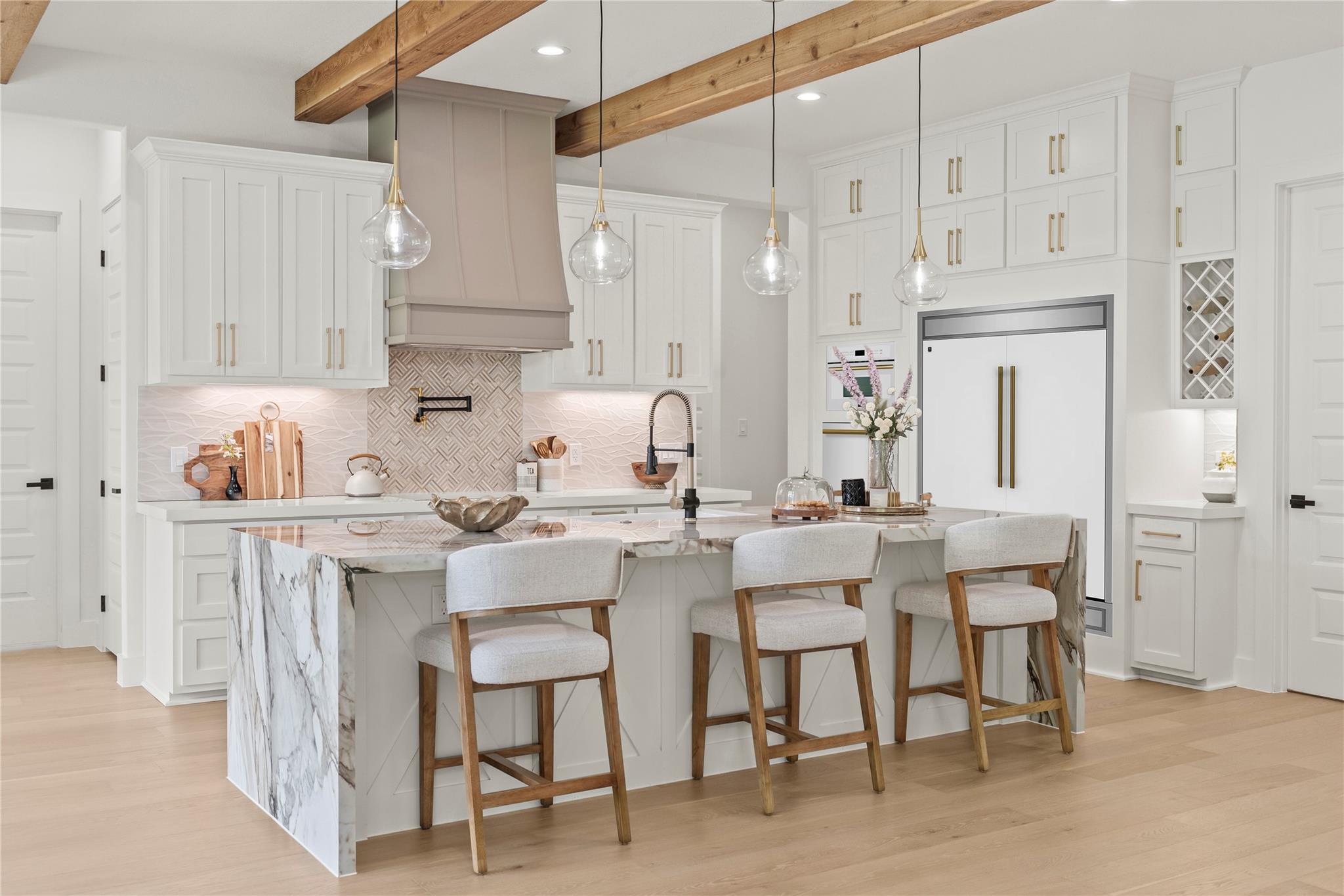 226 Bobby Clark Dr, Canyon Lake, TX 78133