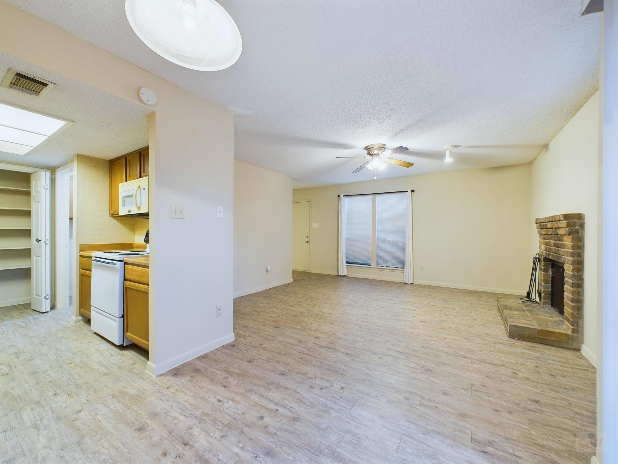 8502 Lyndon Ln # B, Austin, TX 78729