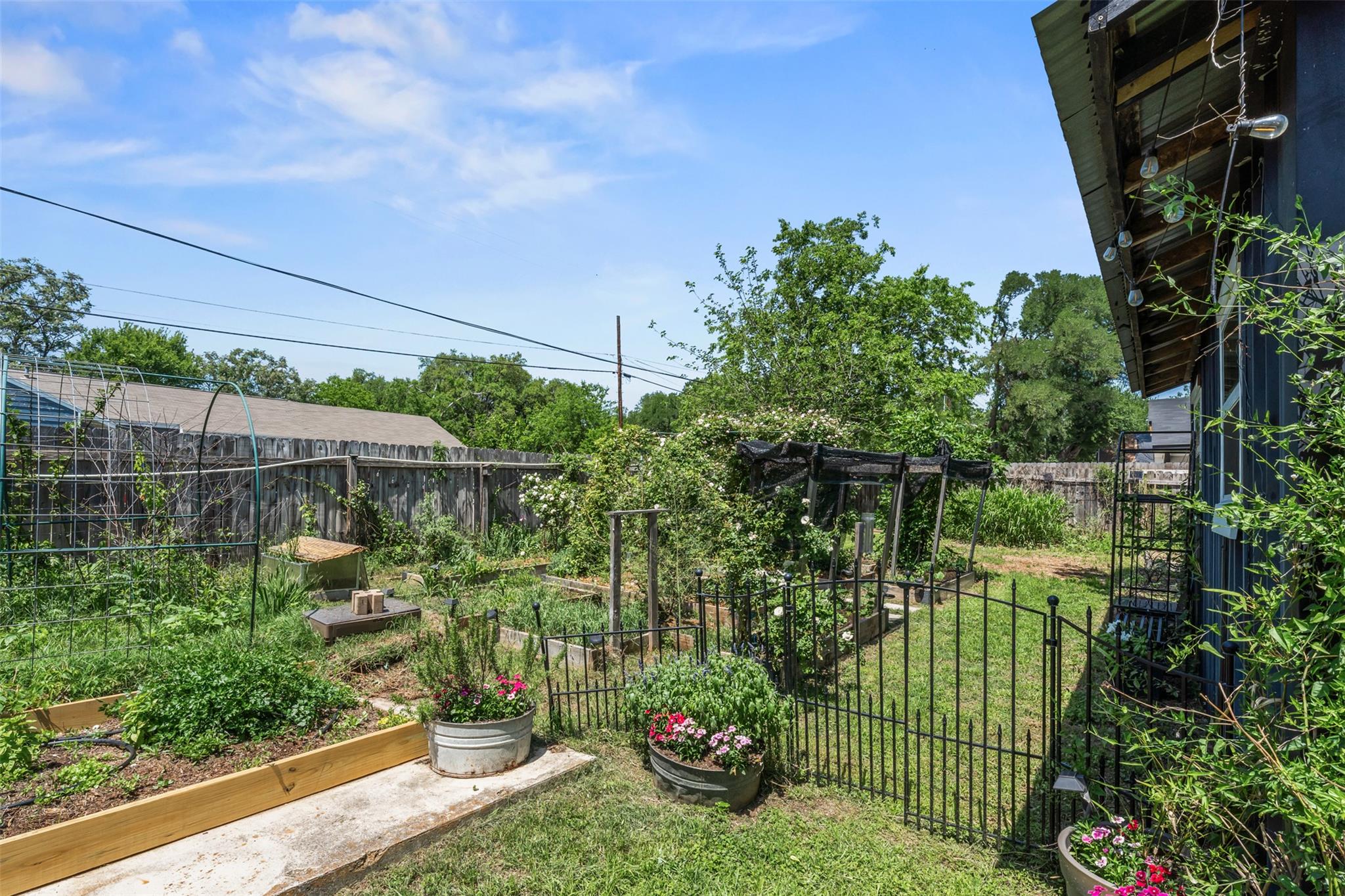 404 E 9th Ave, Belton, TX 76513