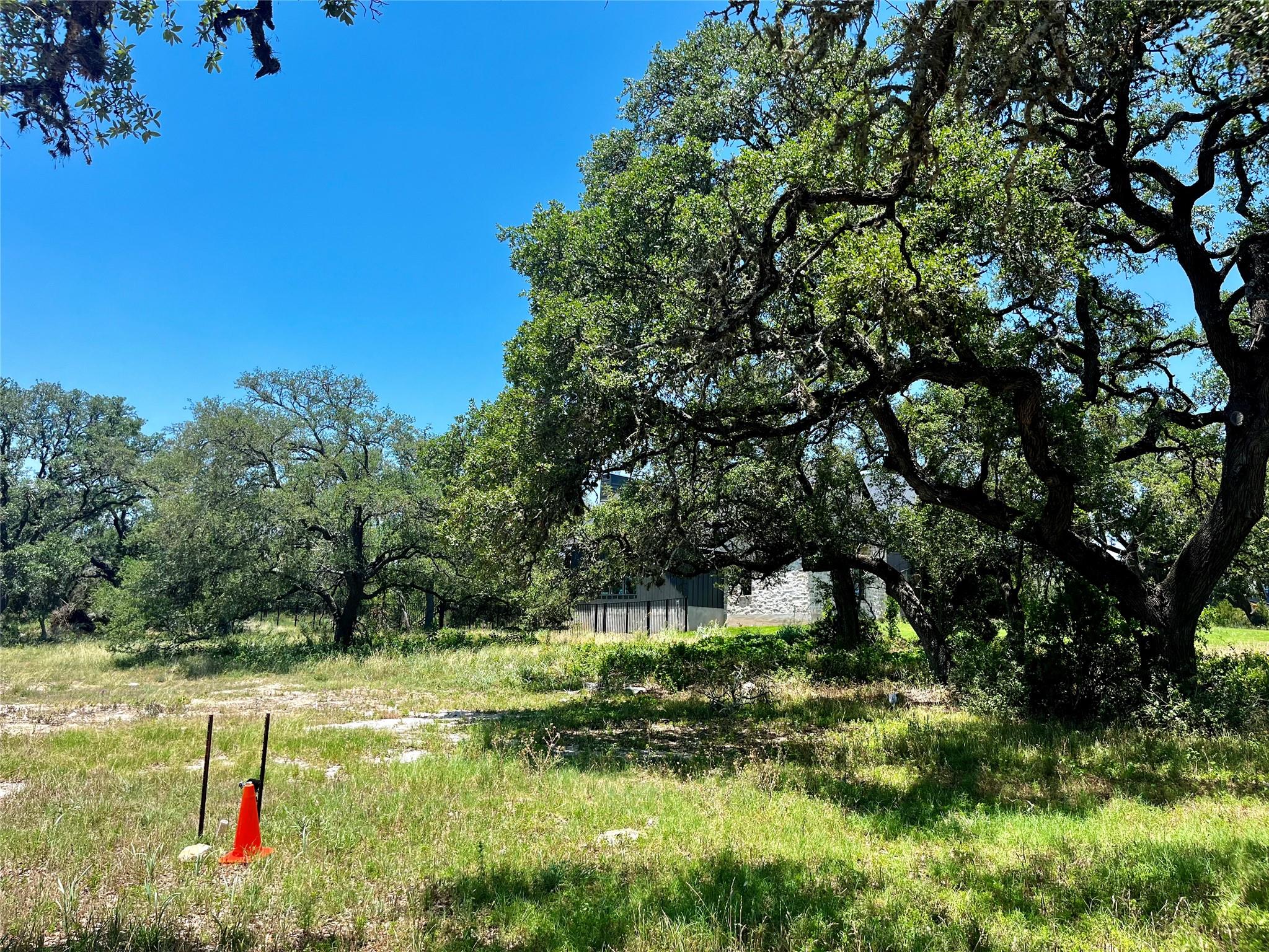 175 Charro Vista Dr, Driftwood, TX 78619