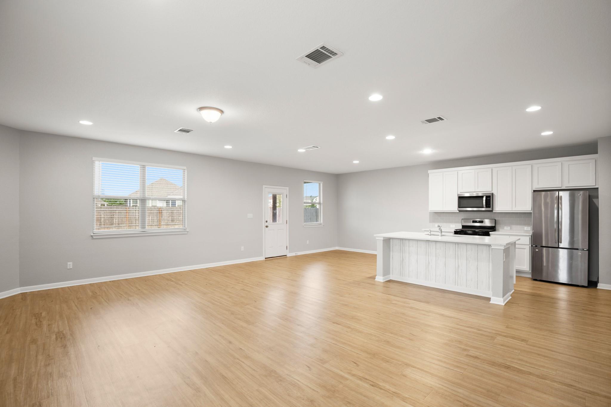 6807 Tiznow Ln, Buda, TX 78610