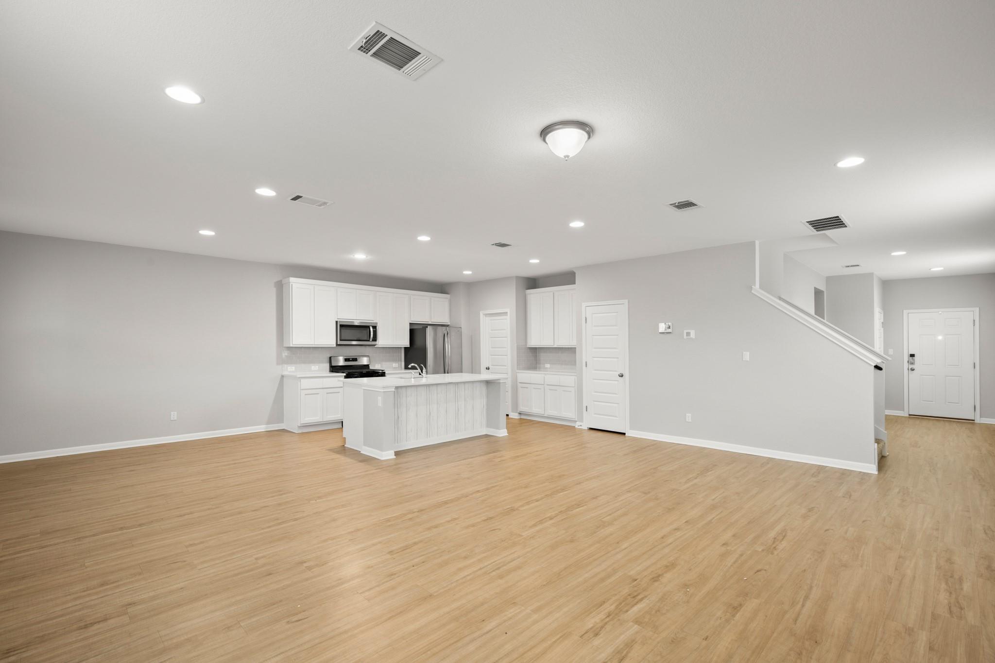 6807 Tiznow Ln, Buda, TX 78610