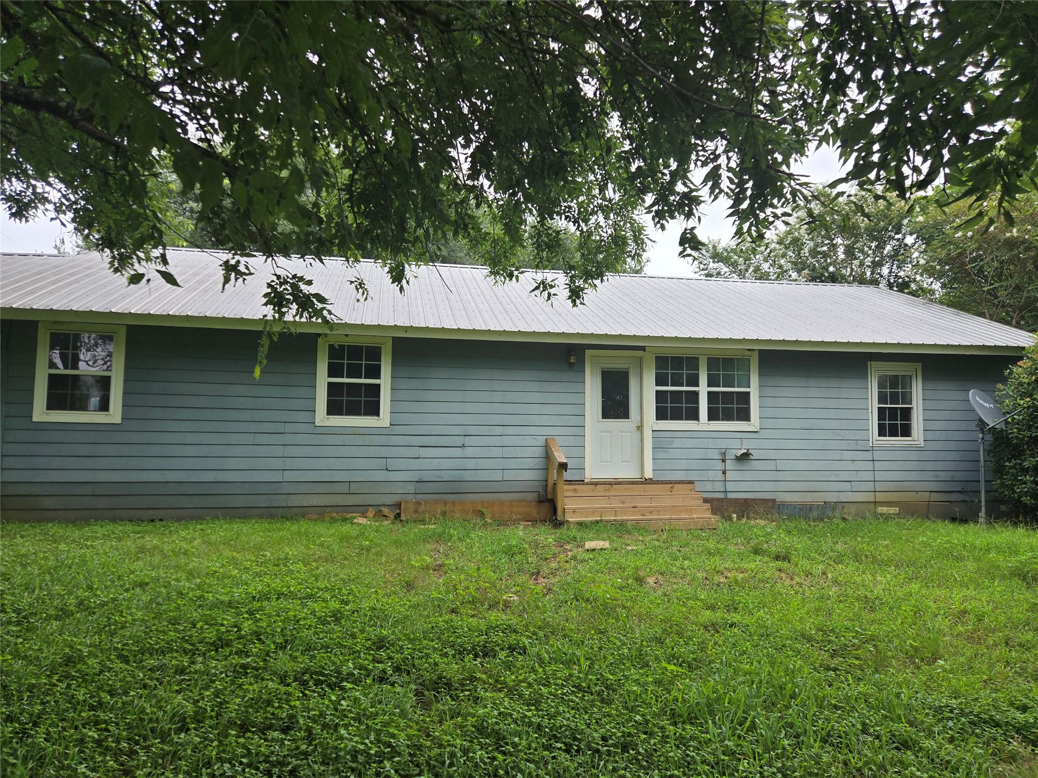 3242 E Fm 696, Lexington, TX 78947