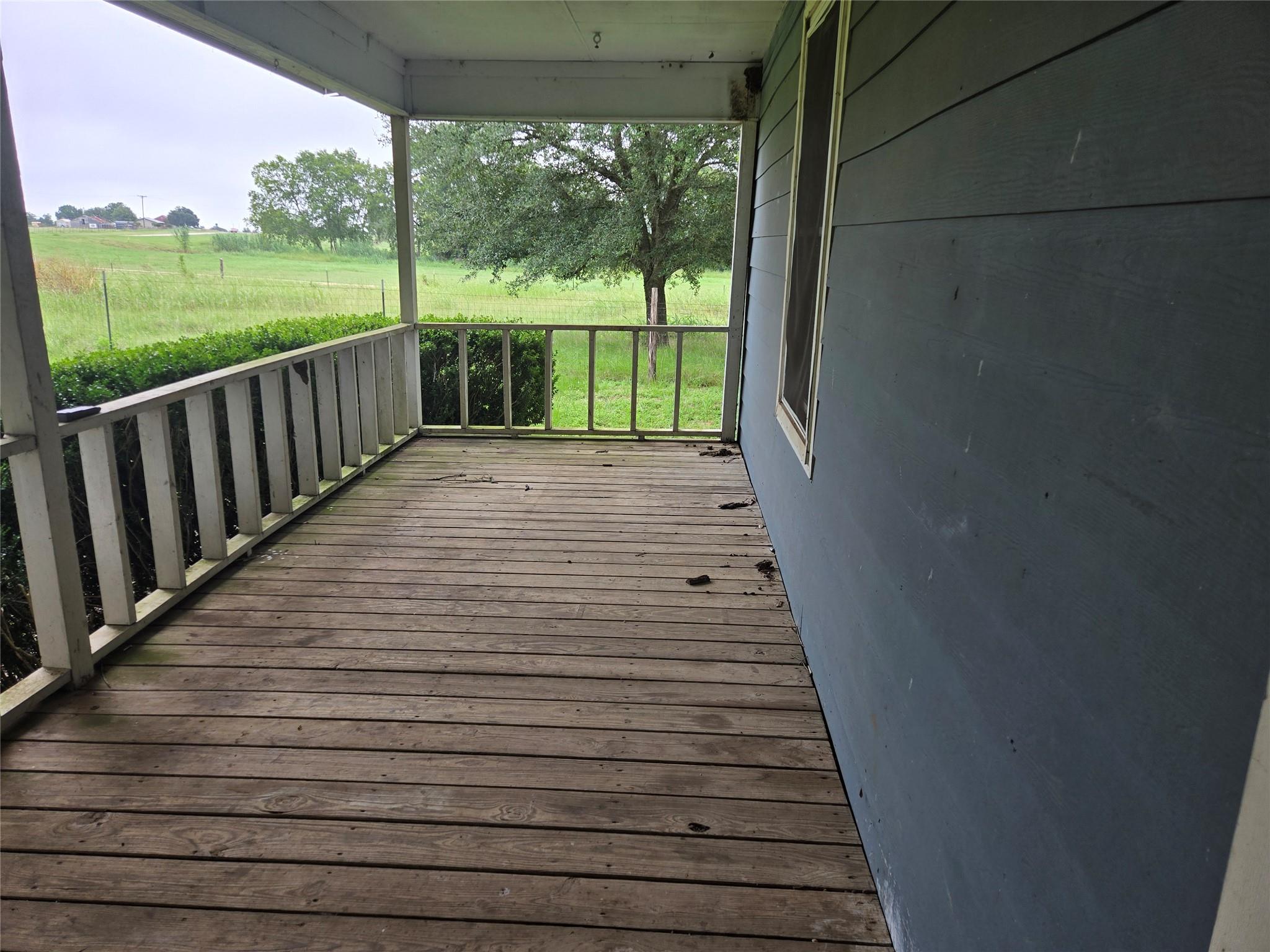 3242 E Fm 696, Lexington, TX 78947