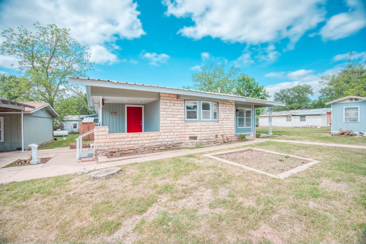 1030 Kingsriver Dr, Granite Shoals, TX 78654