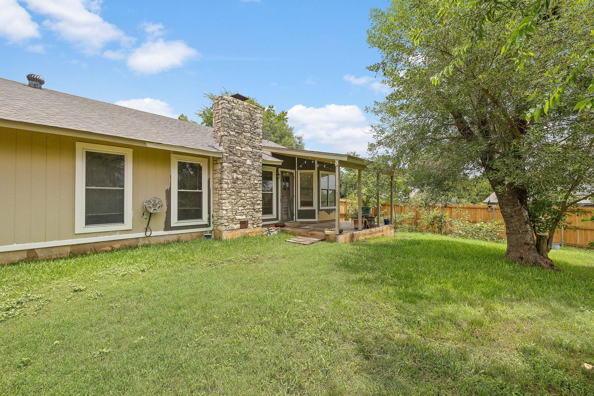 809 Windsor Rd, Round Rock, TX 78664