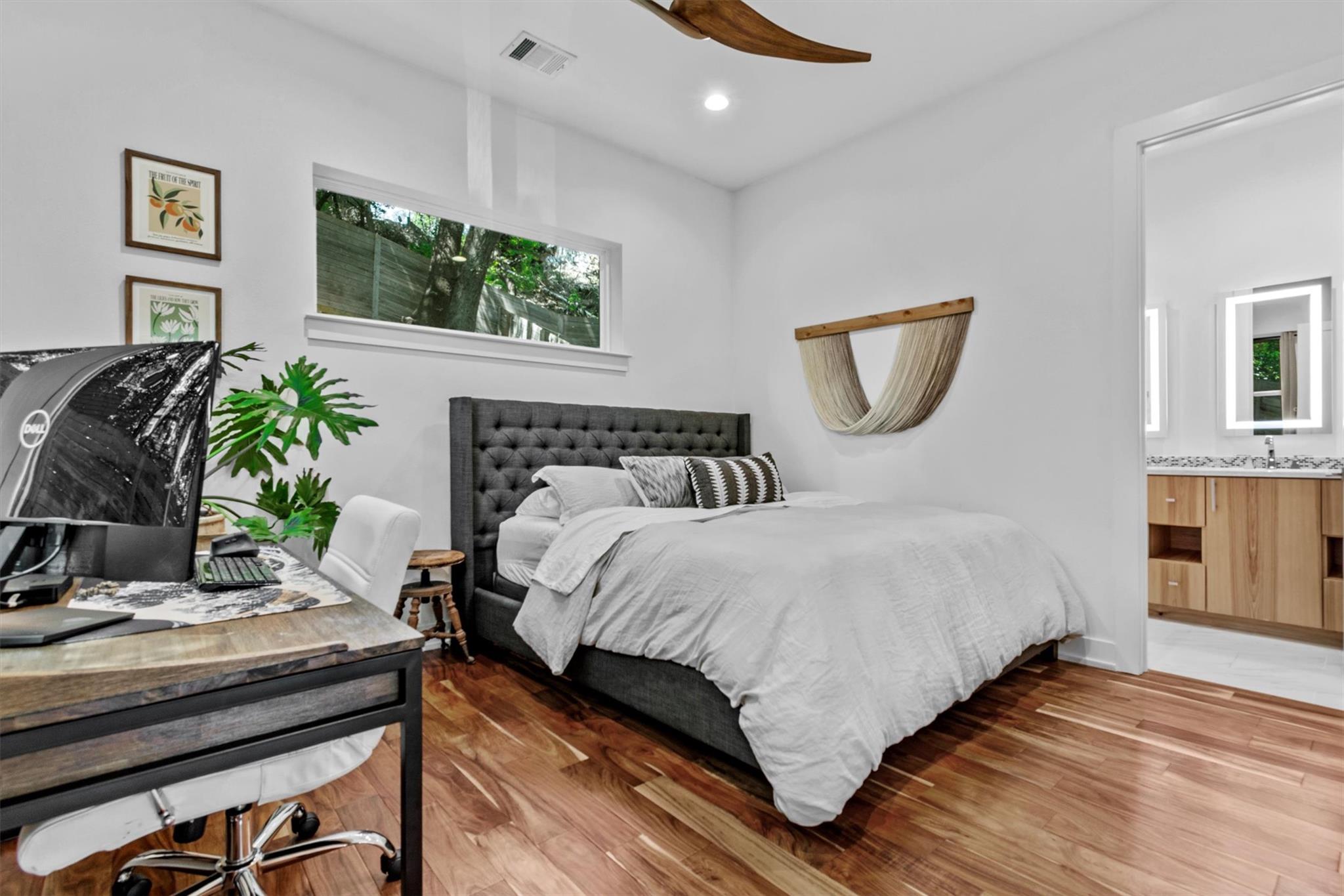 2712 Oak Springs Dr # A, Austin, TX 78702