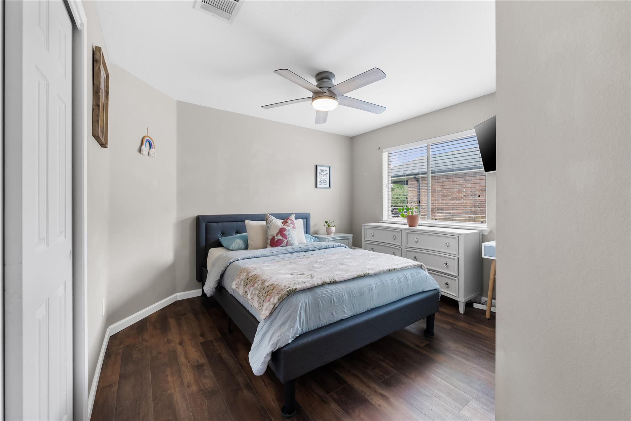 809 W South St, Leander, TX 78641