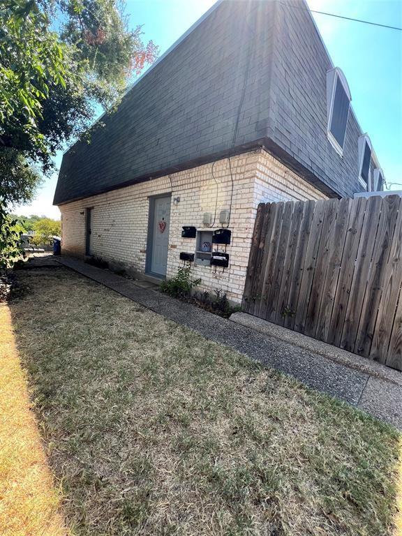 2305 Barton Village Cir # 102, Austin, TX 78704