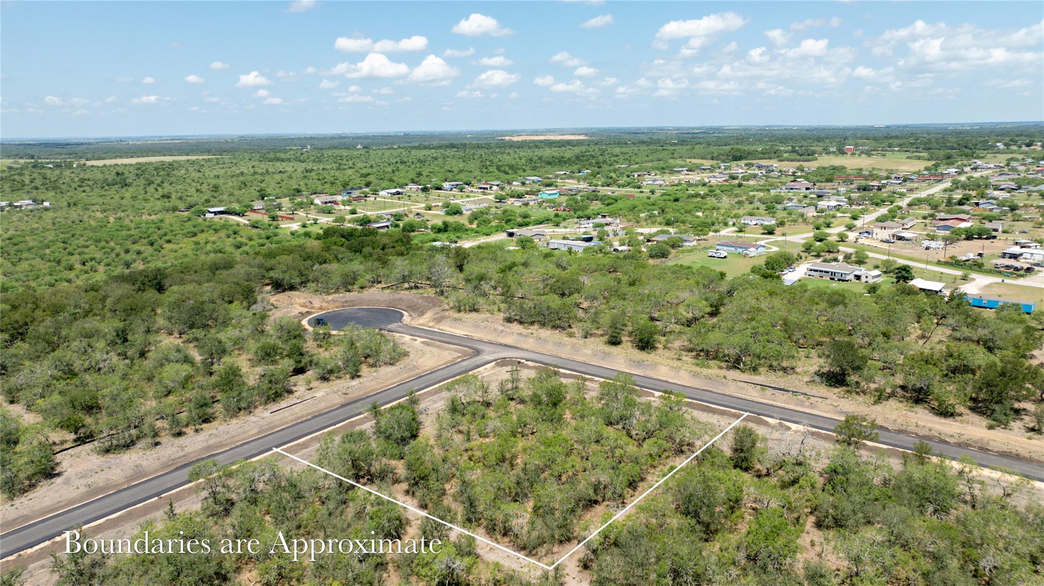 225 Brinley Mae Way, Lockhart, TX 78644