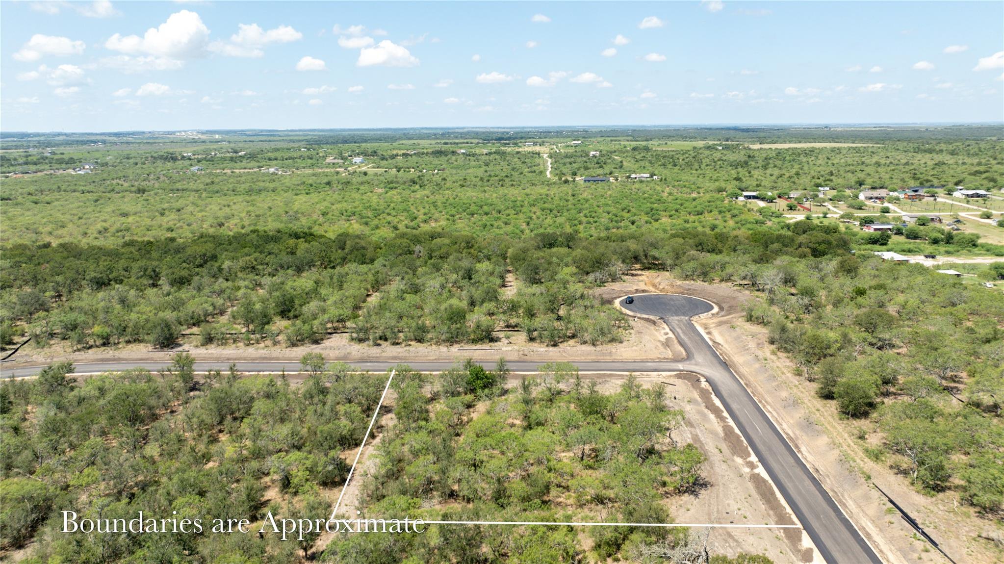 225 Brinley Mae Way, Lockhart, TX 78644