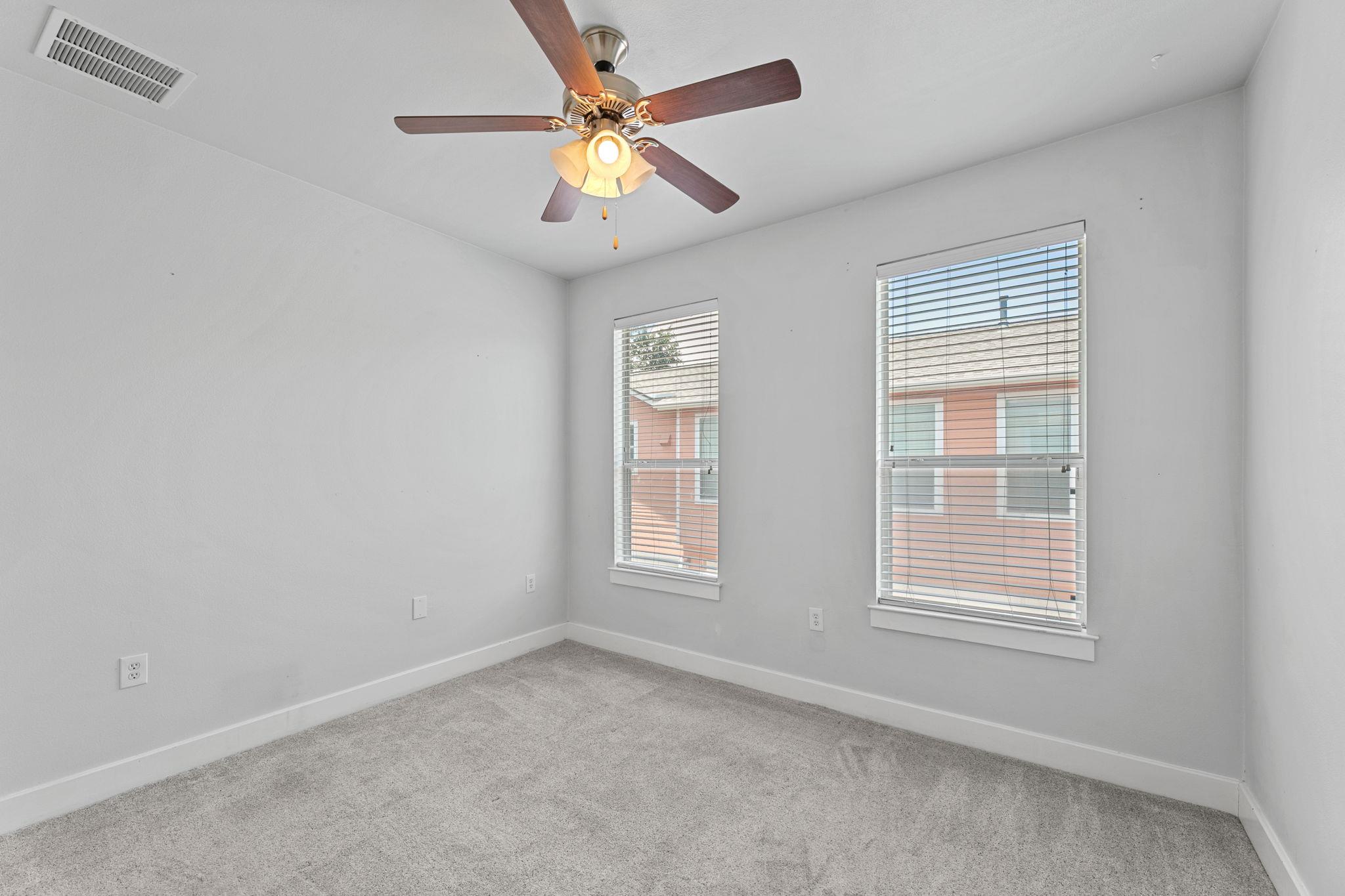 1601 Miriam Ave # 216, Austin, TX 78702
