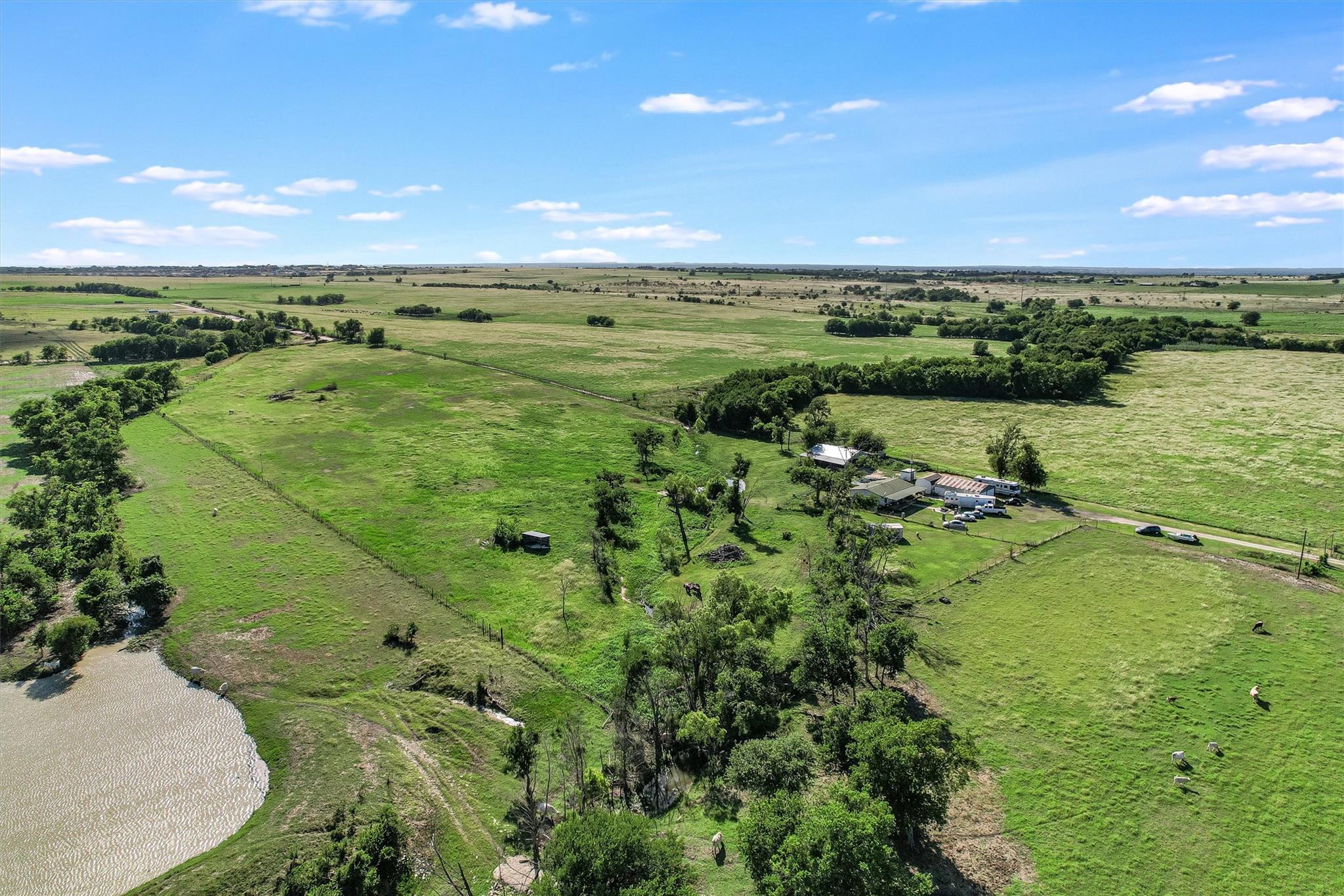 3007 County Road 303, Jarrell, TX 76537
