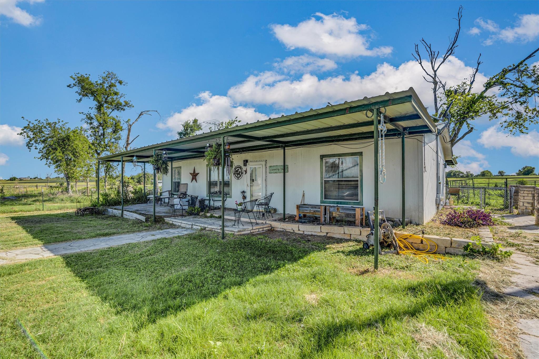 3007 County Road 303, Jarrell, TX 76537