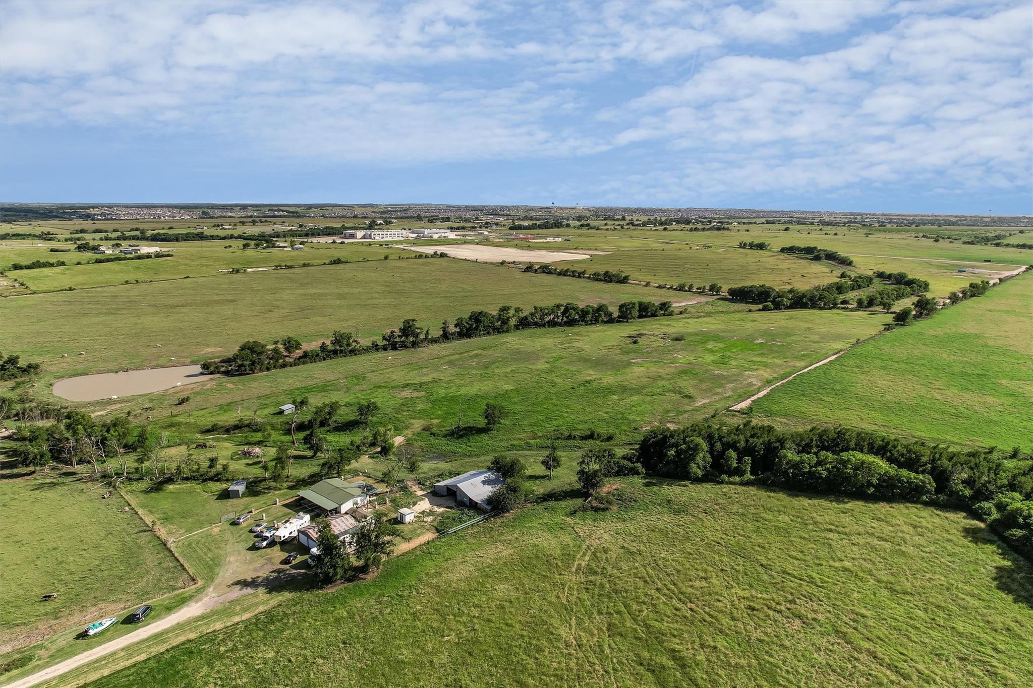 3007 County Road 303, Jarrell, TX 76537