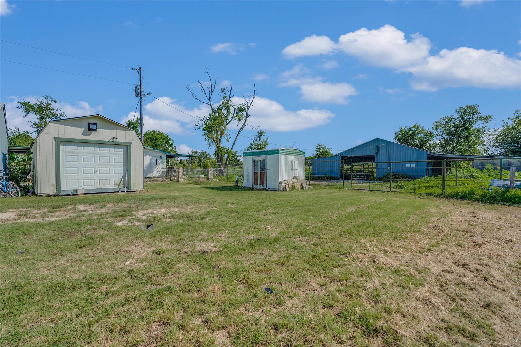 3007 County Road 303, Jarrell, TX 76537