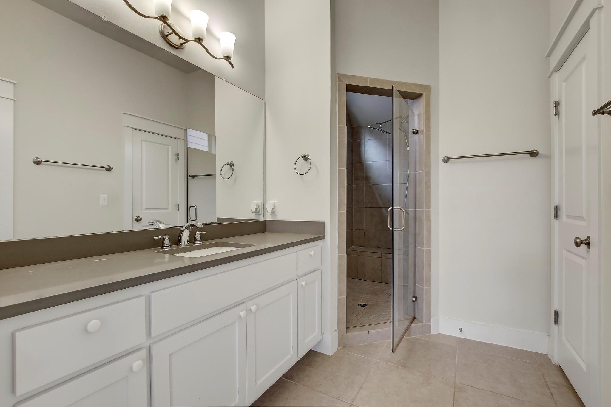 13001 Hymeadow Dr # 39, Austin, TX 78729