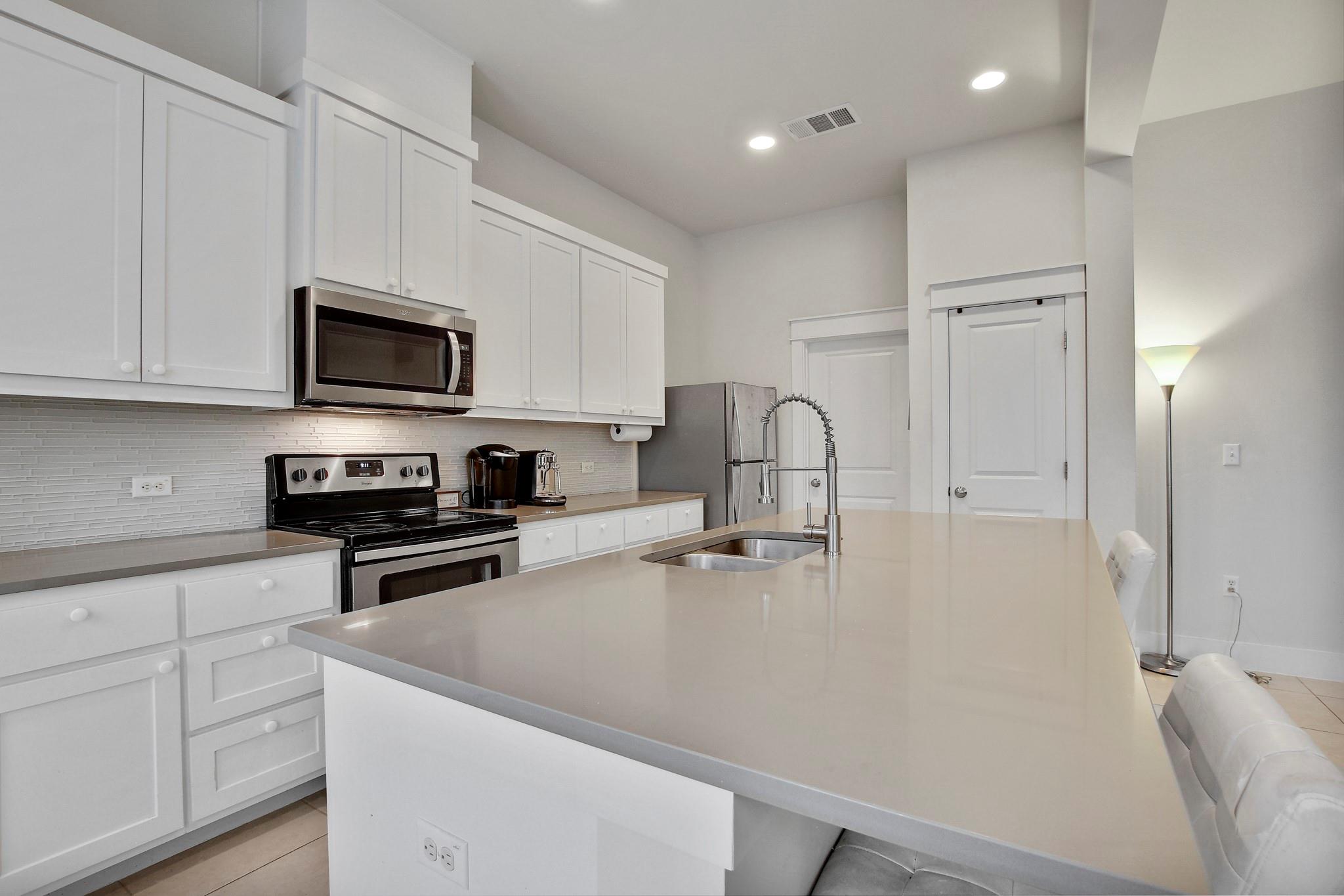 13001 Hymeadow Dr # 39, Austin, TX 78729