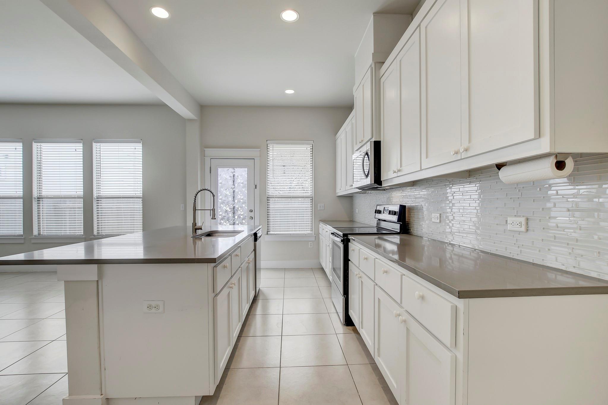 13001 Hymeadow Dr # 39, Austin, TX 78729