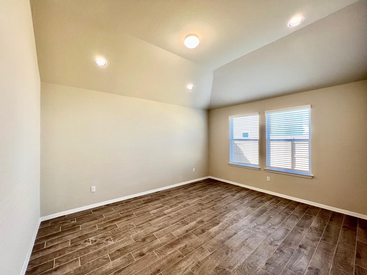 200 Living Reef Dr, Maxwell, TX 78656