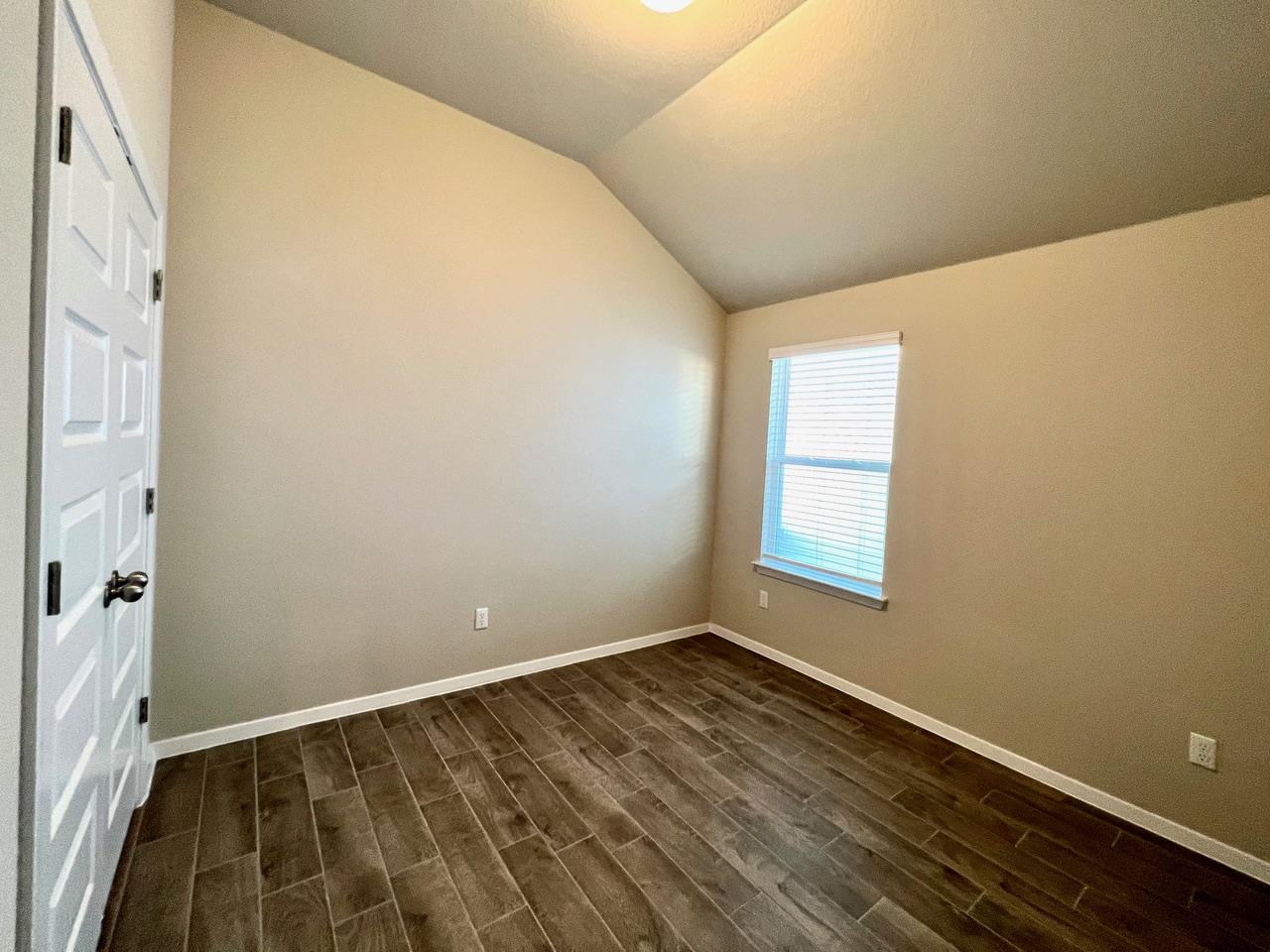 200 Living Reef Dr, Maxwell, TX 78656