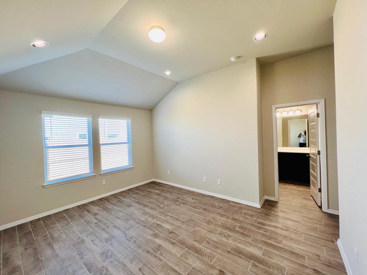 200 Living Reef Dr, Maxwell, TX 78656