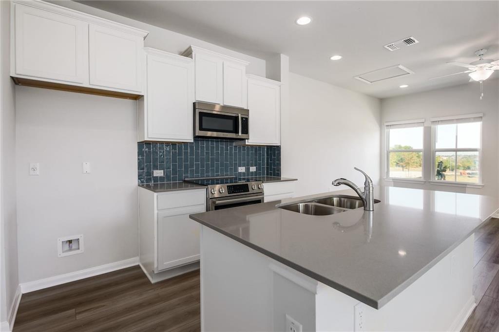 16811 Radiant Dr, Manor, TX 78653