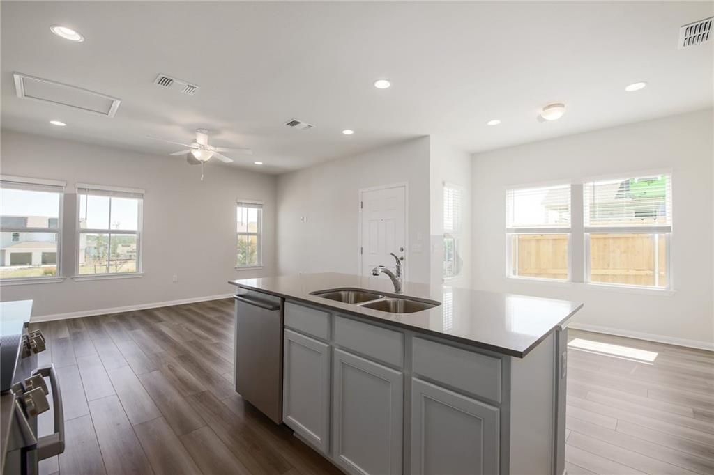 16811 Radiant Dr, Manor, TX 78653