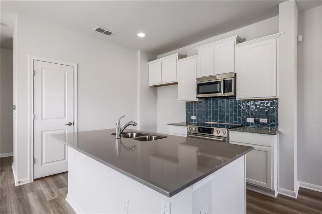 16811 Radiant Dr, Manor, TX 78653