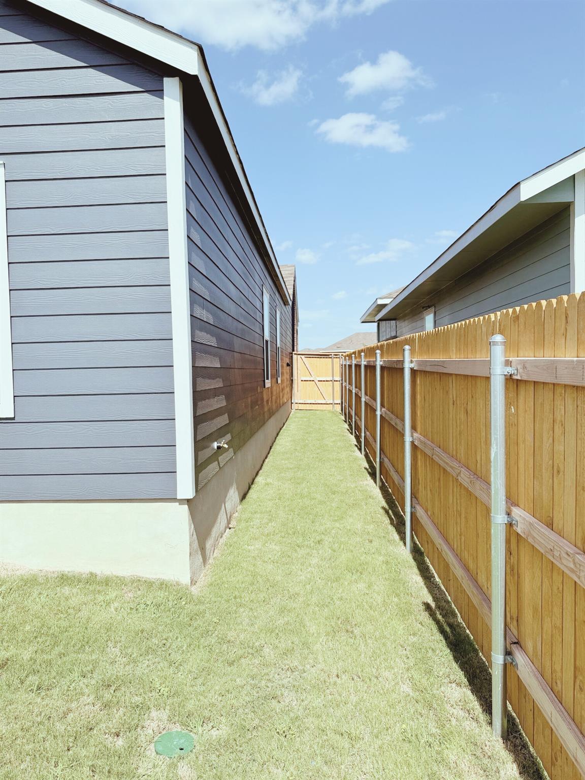 212 The Good Way, Jarrell, TX 76537