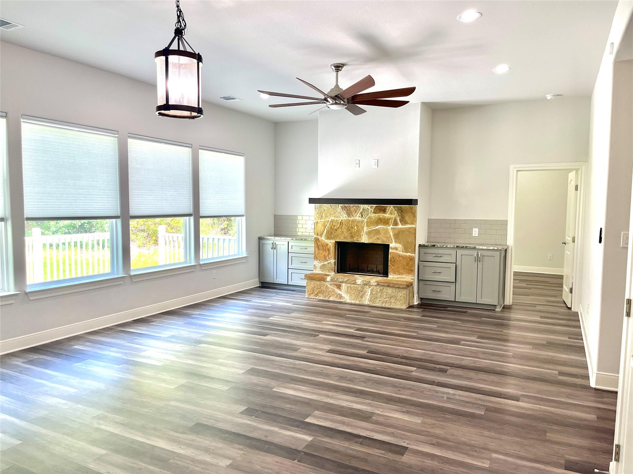 108 W Keamuku Ct, Bastrop, TX 78602