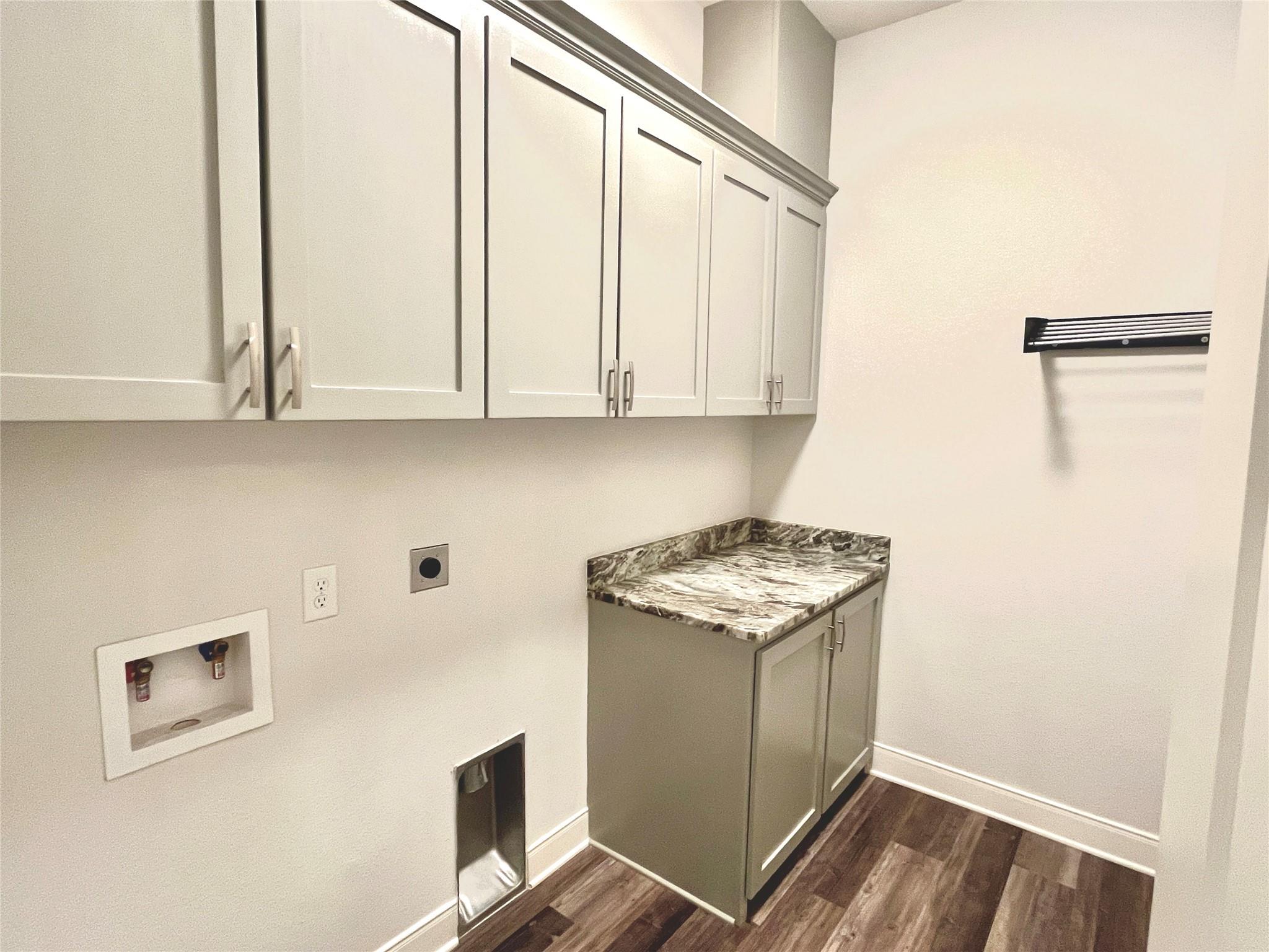 108 W Keamuku Ct, Bastrop, TX 78602