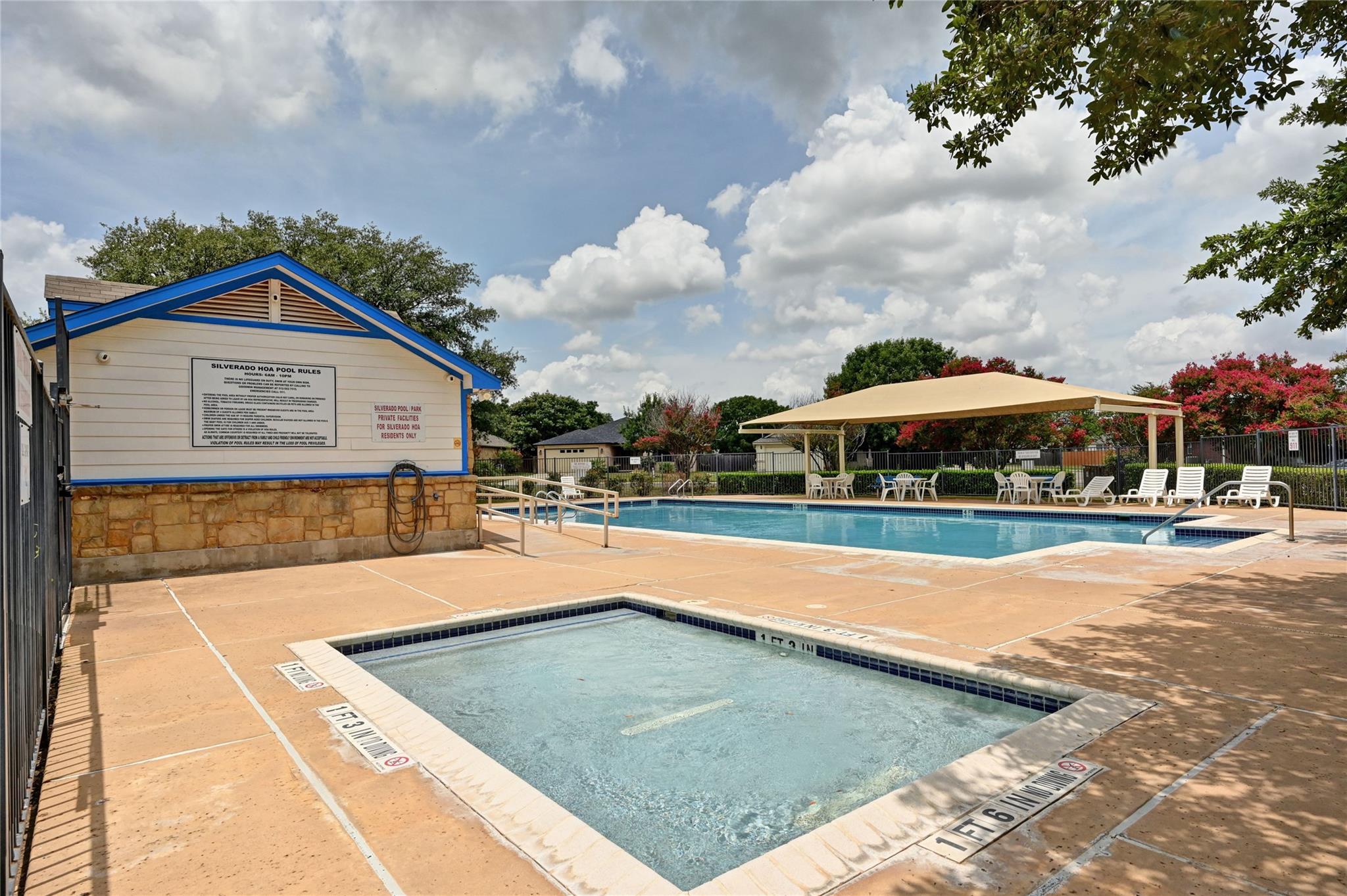 135 Salado Dr, Kyle, TX 78640