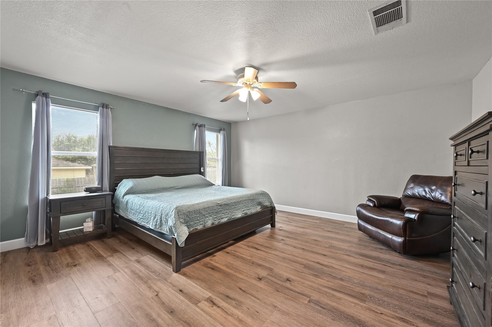 135 Salado Dr, Kyle, TX 78640