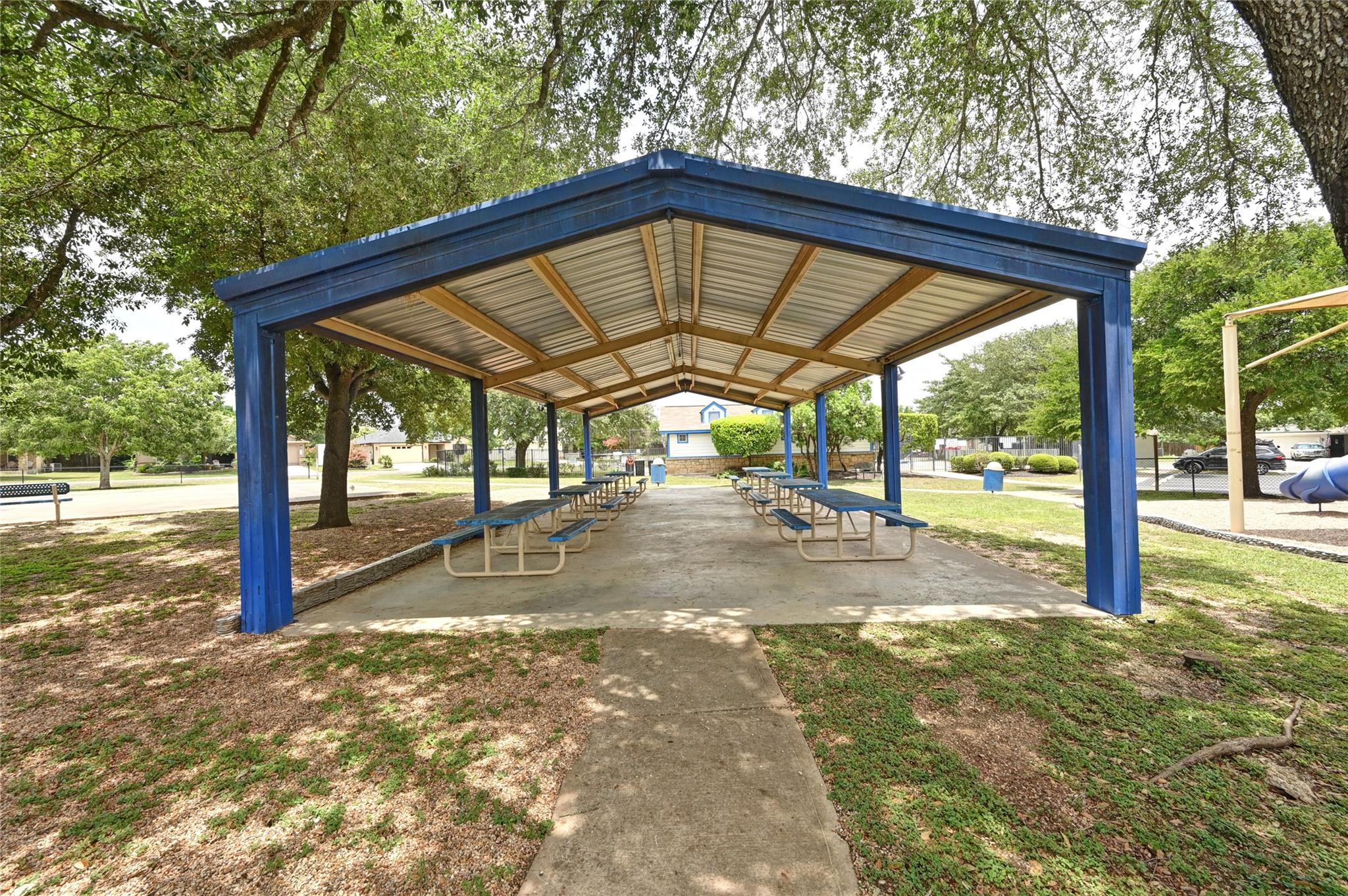 135 Salado Dr, Kyle, TX 78640