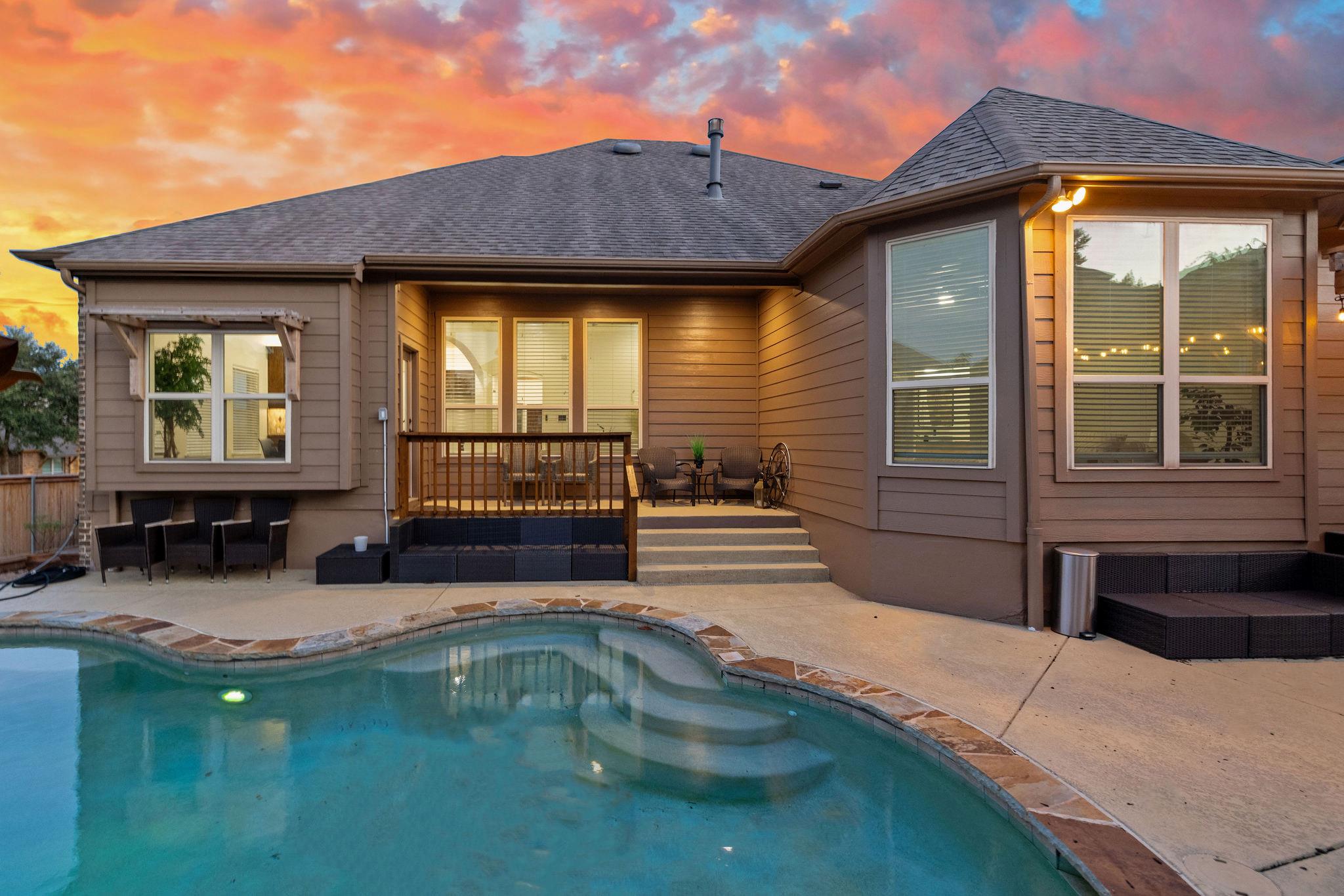 100 Crystal Cv, Round Rock, TX 78664