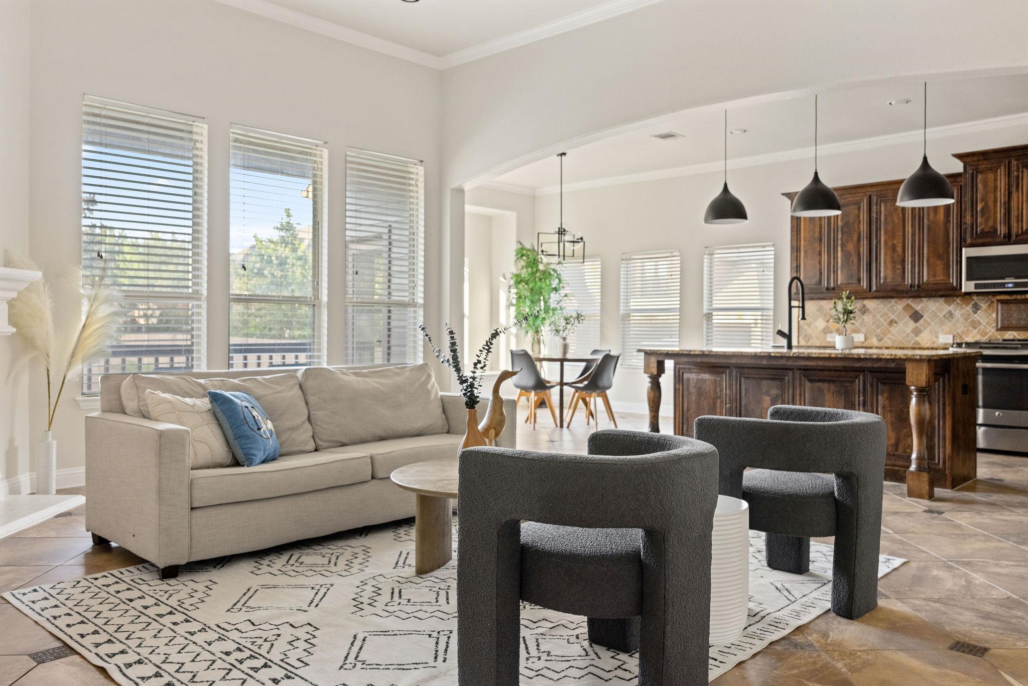 100 Crystal Cv, Round Rock, TX 78664
