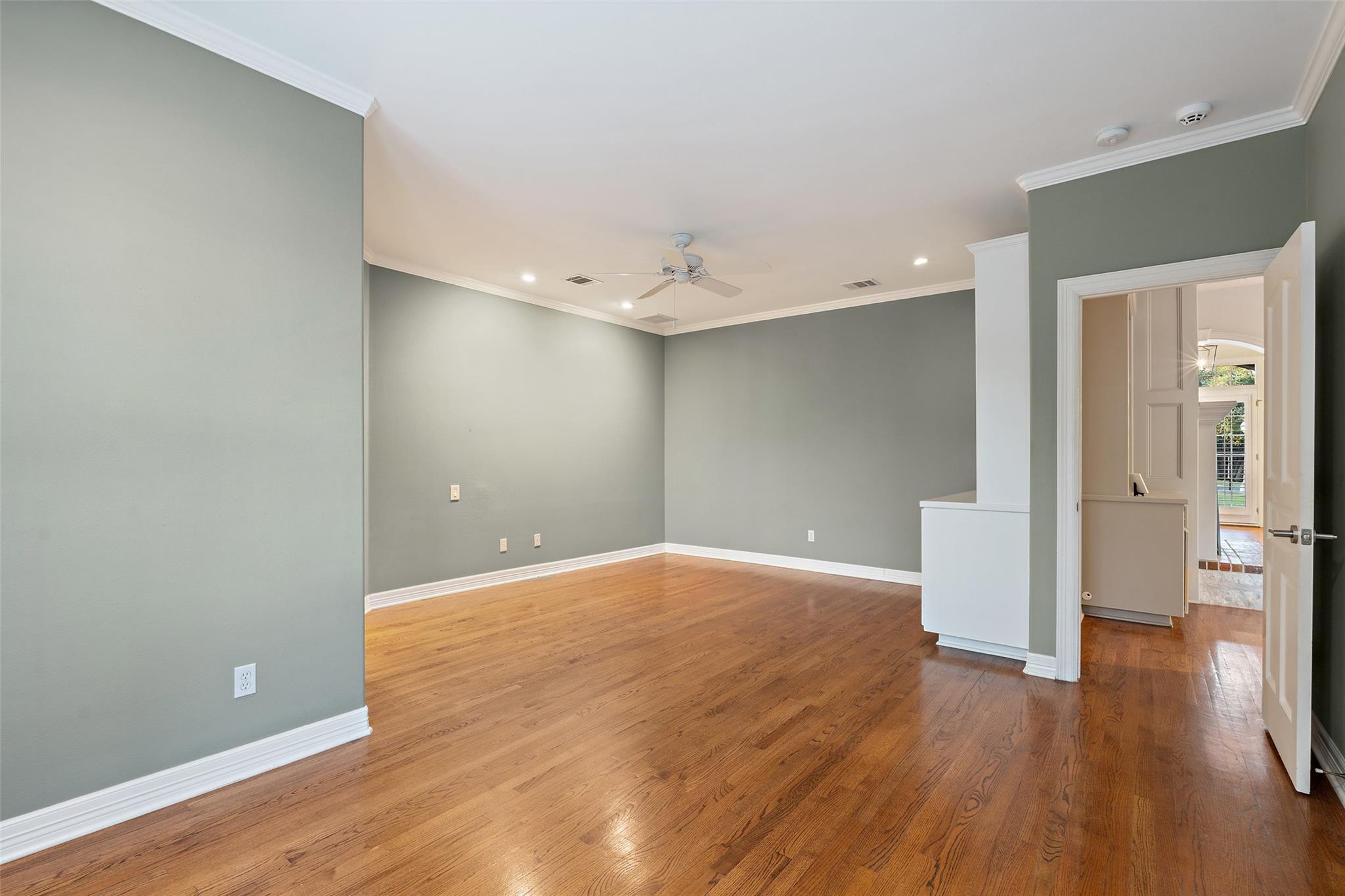 127 Roberts Cir, Georgetown, TX 78633