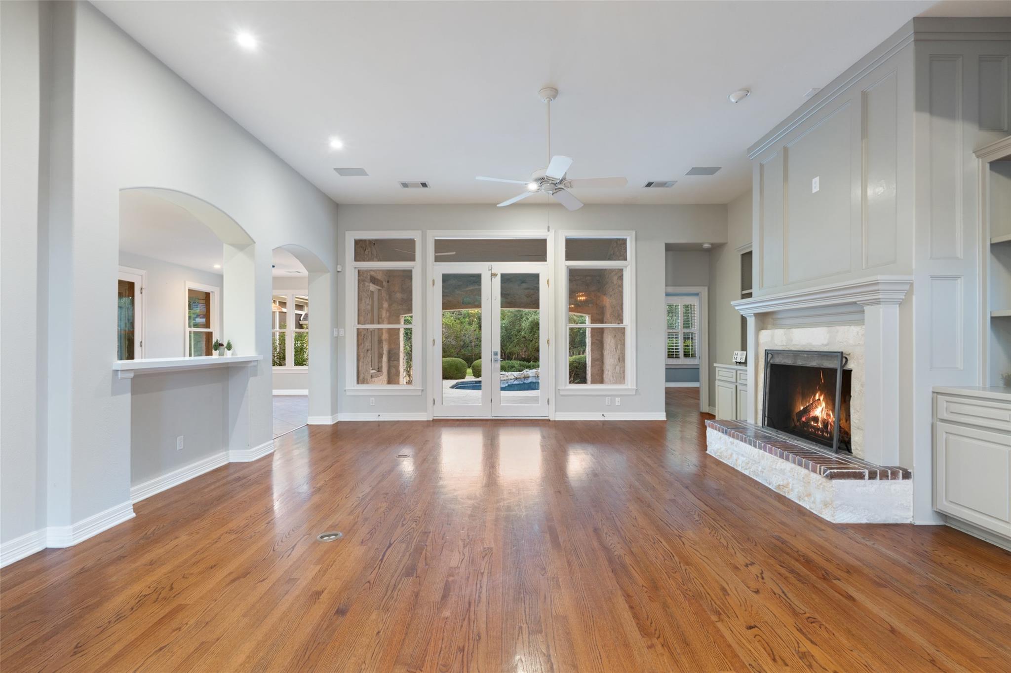 127 Roberts Cir, Georgetown, TX 78633