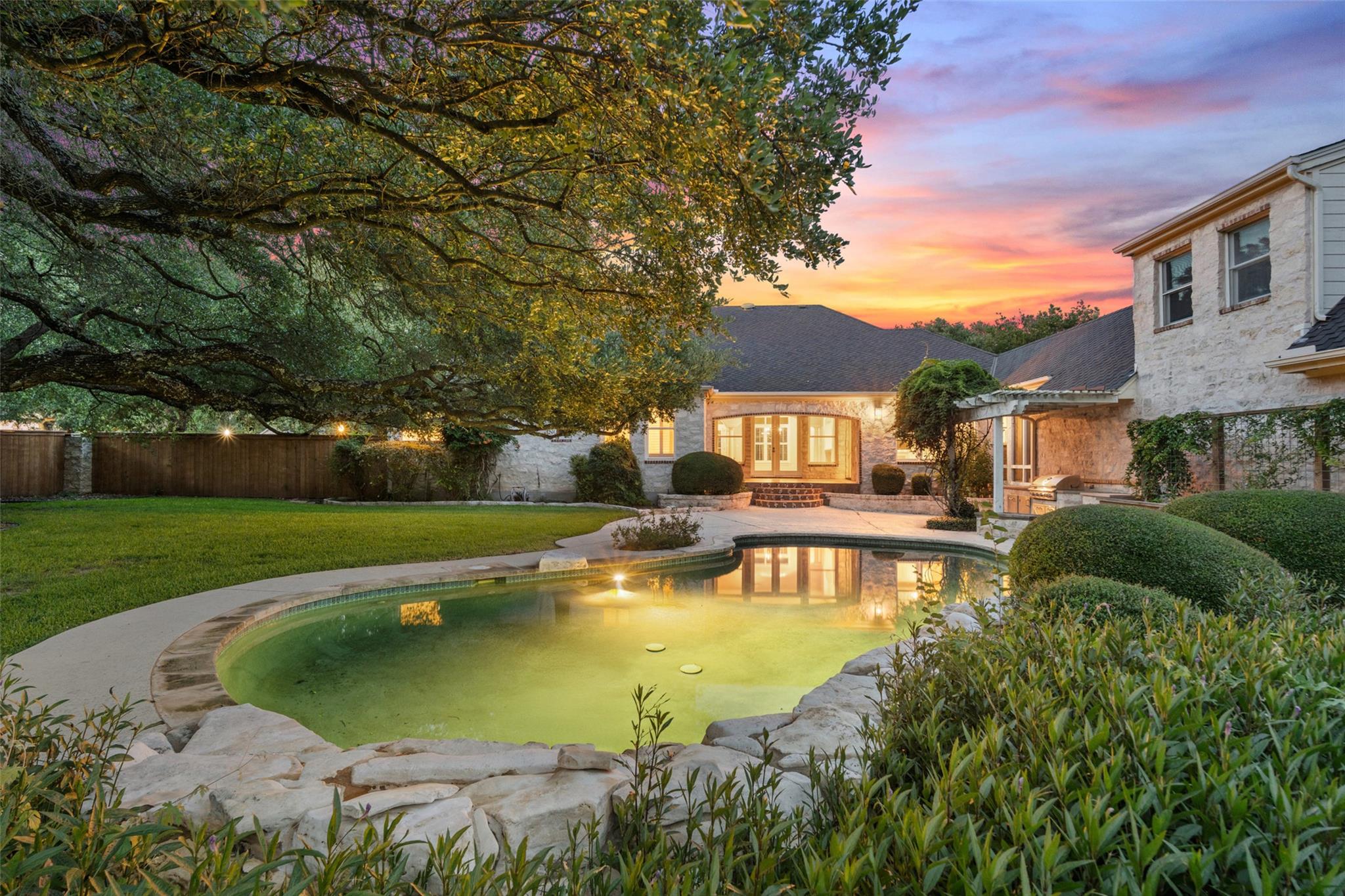 127 Roberts Cir, Georgetown, TX 78633