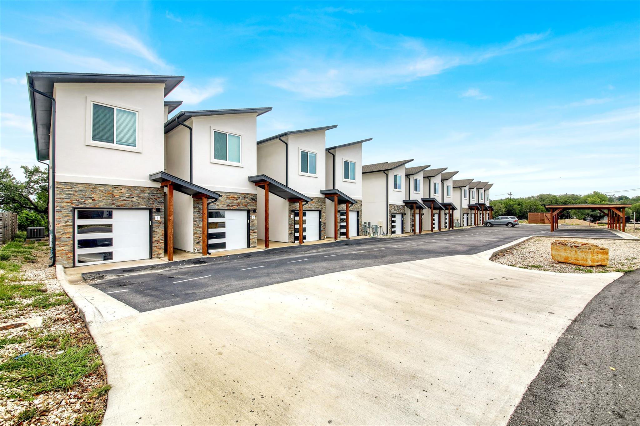 21200 Portsmouth Cv # 5, Lago Vista, TX 78645