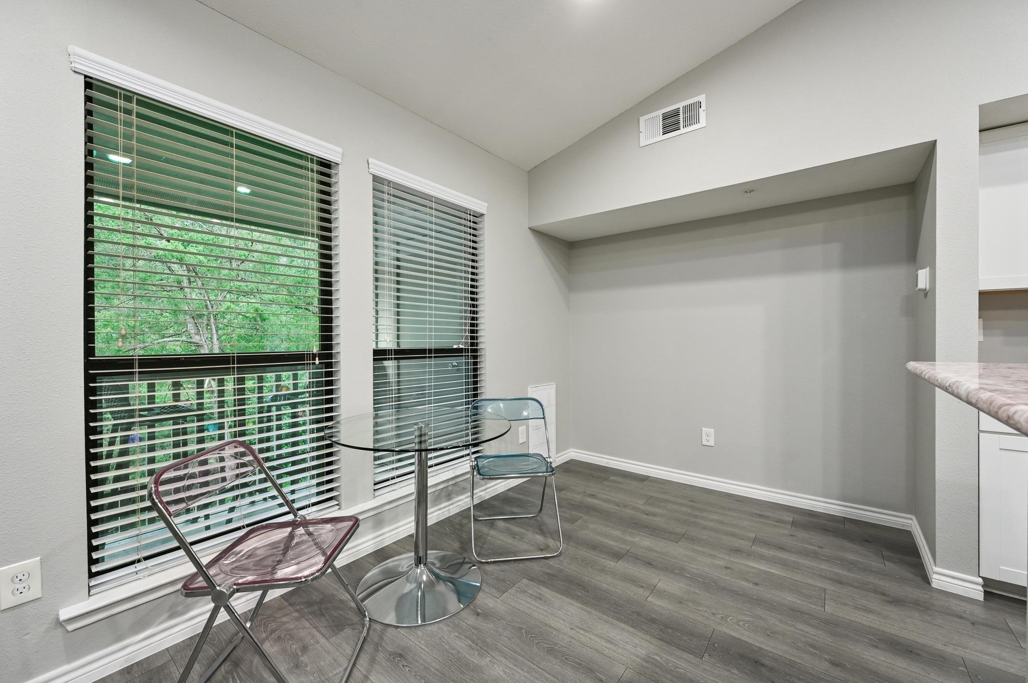 3839 Dry Creek Dr # 207, Austin, TX 78731