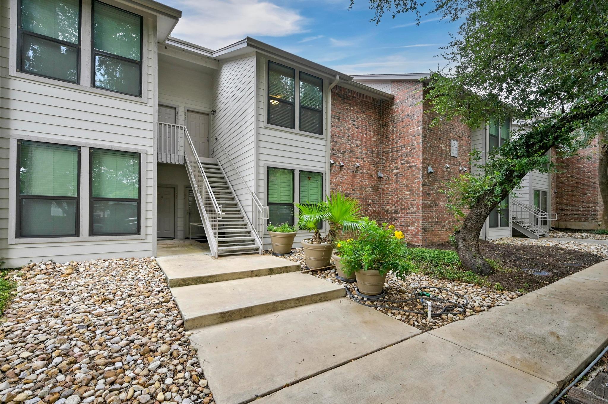 3839 Dry Creek Dr # 207, Austin, TX 78731