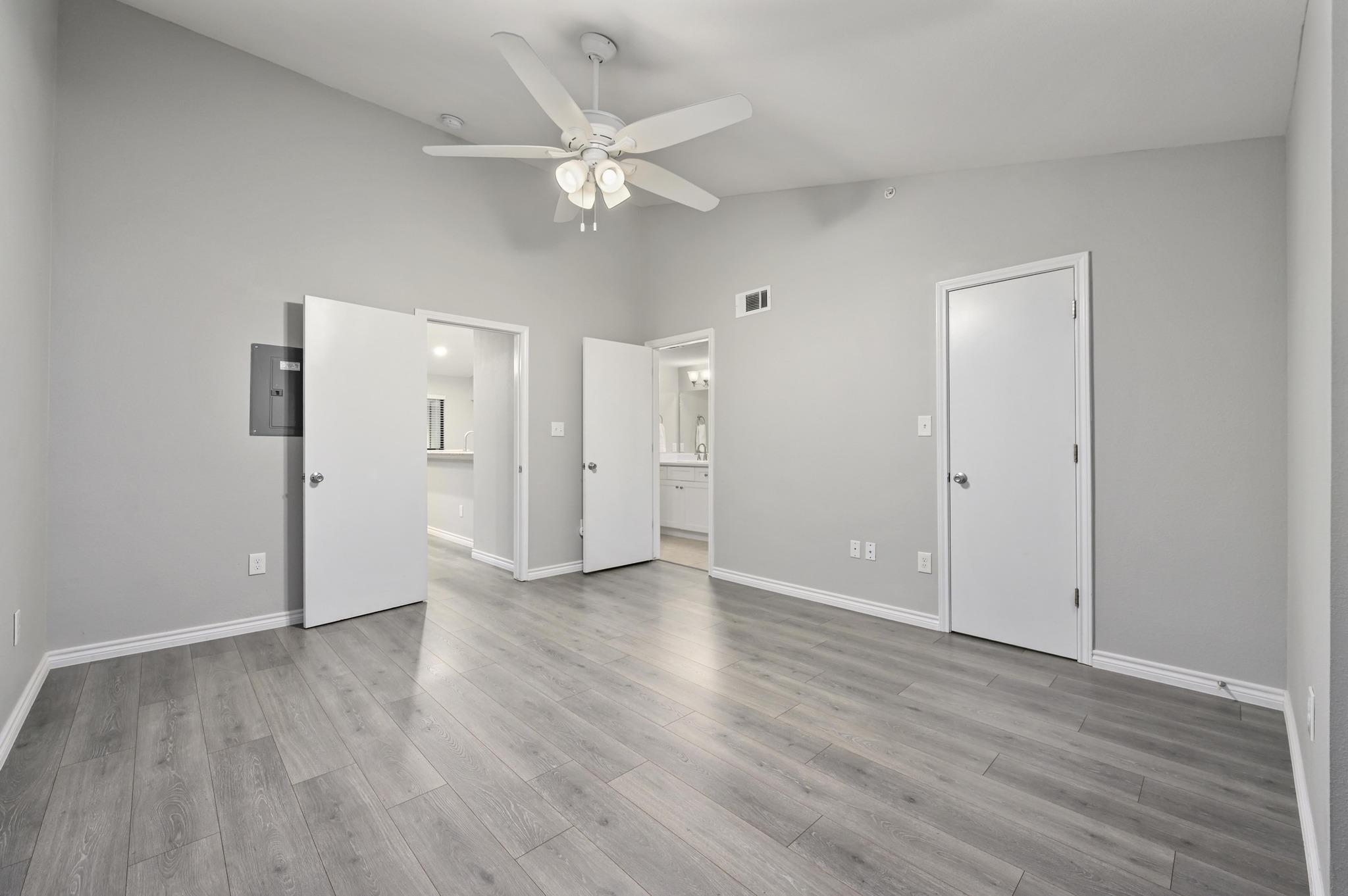 3839 Dry Creek Dr # 207, Austin, TX 78731