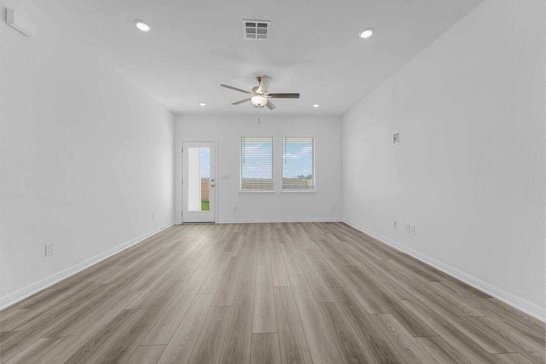 429 Breccia Trl, Liberty Hill, TX 78642