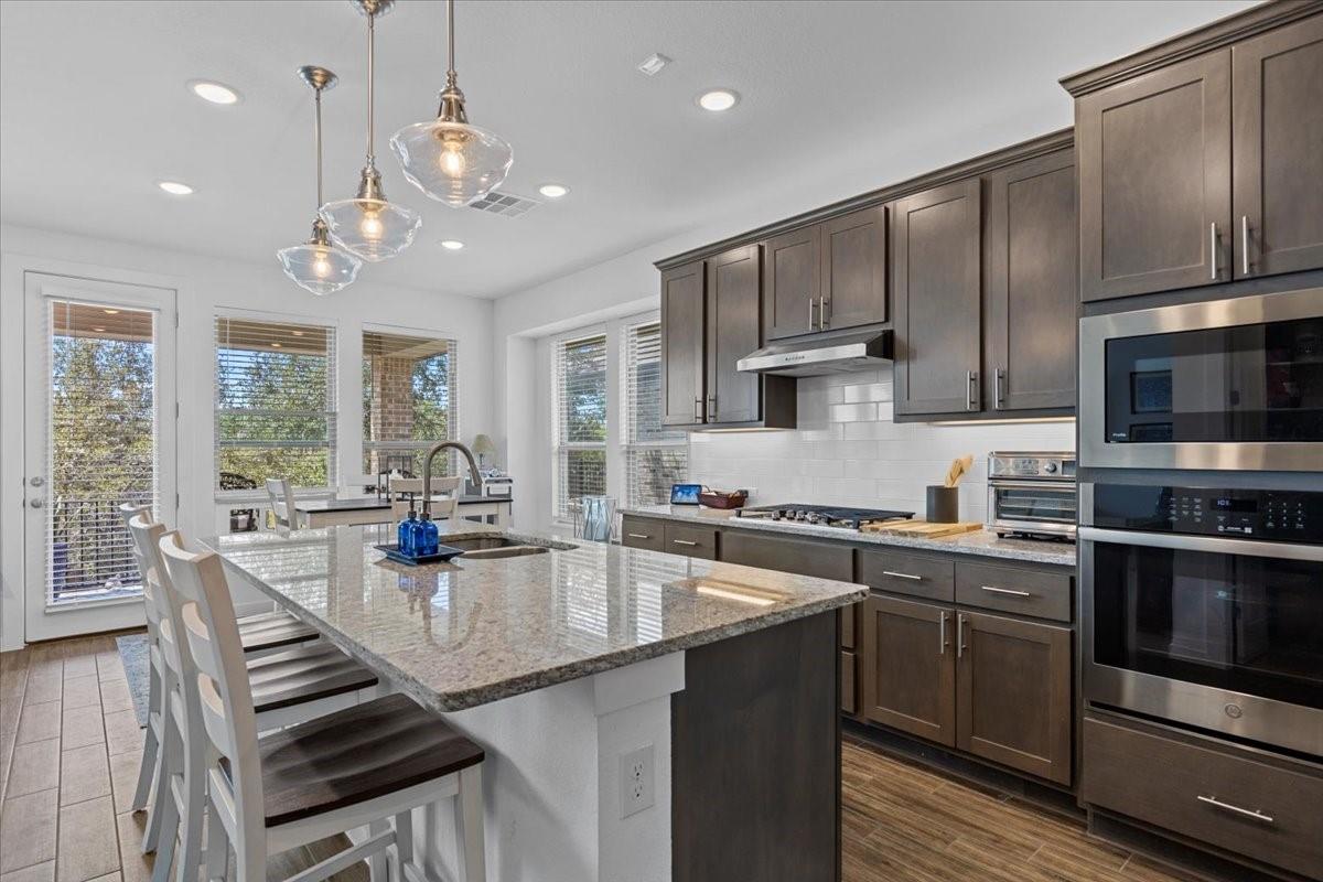 220 Arrowhead Mound Rd, Georgetown, TX 78628