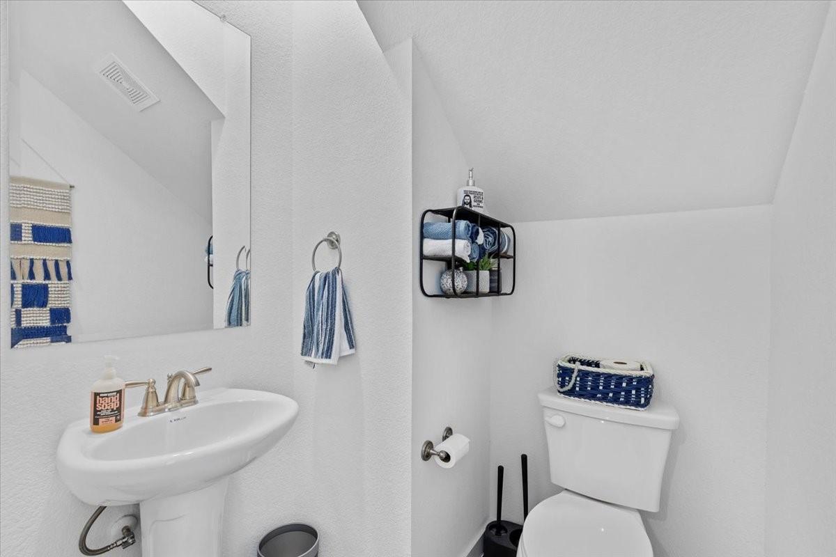 220 Arrowhead Mound Rd, Georgetown, TX 78628
