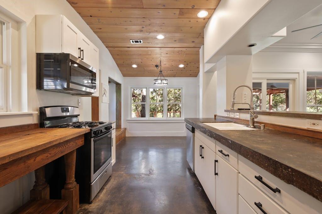 1612 The High Rd, Austin, TX 78746