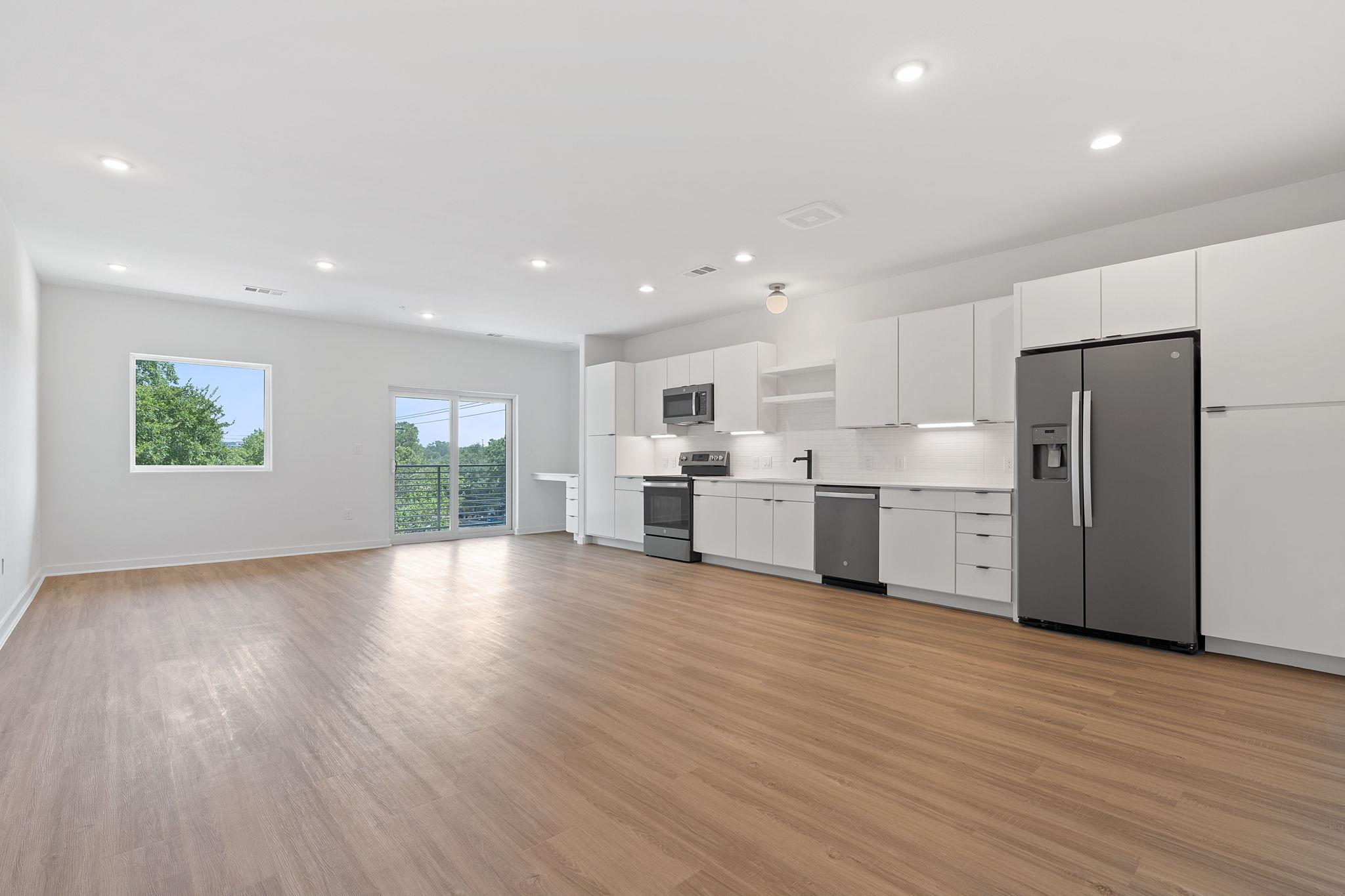 100 W Mockingbird Ln # 307, Austin, TX 78745